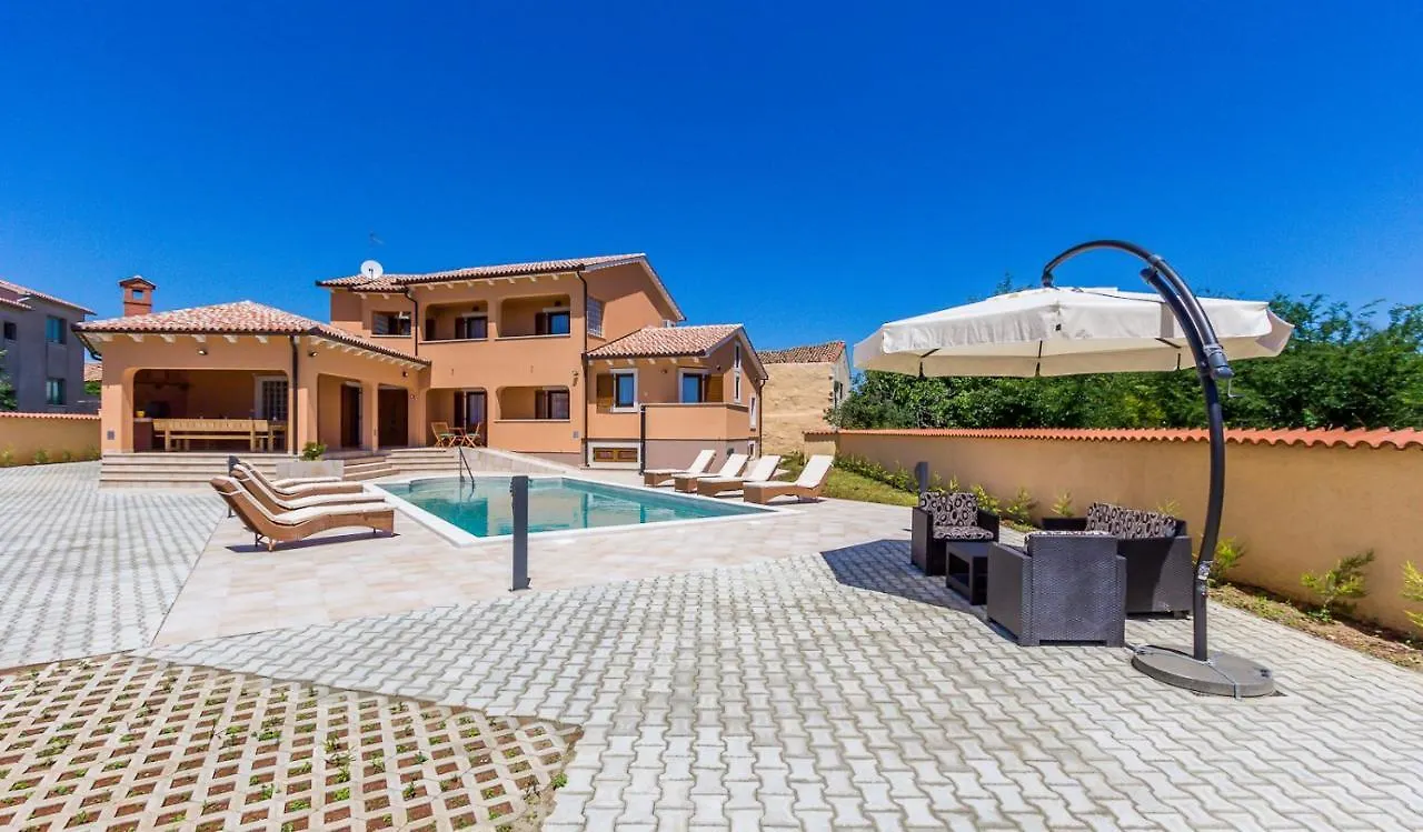 Pool Terrace Relax & Fun Villa Fuma Loborika Croatia