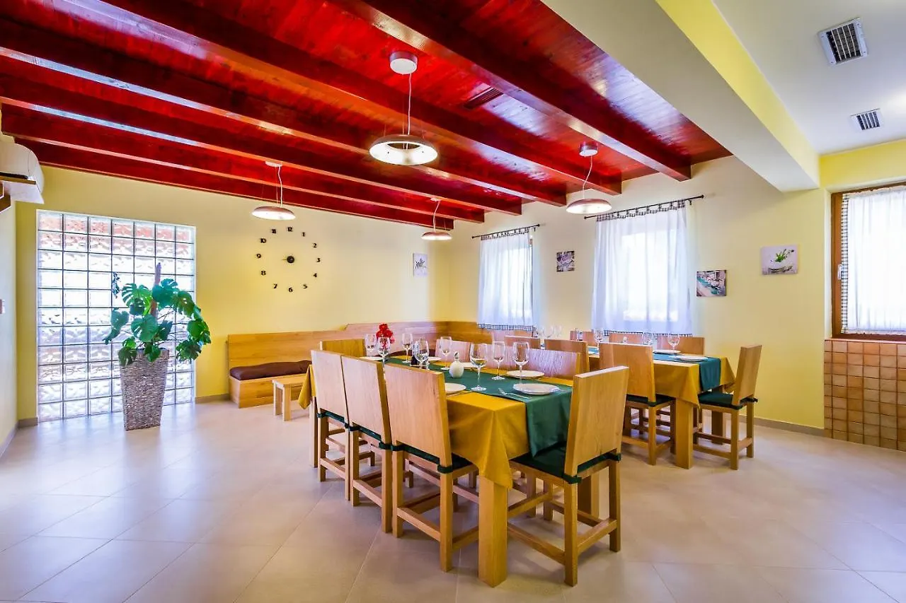 Pool Terrace Relax & Fun Villa Fuma Loborika